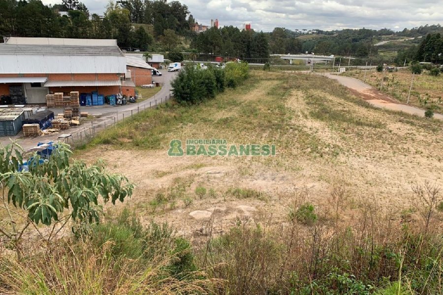 Terreno, no bairro Desvio Rizzo em Caxias do Sul para Comprar