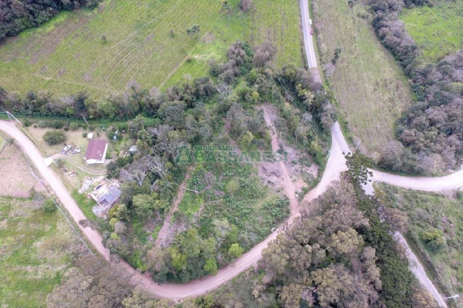 Terreno com 9483m², no bairro São Caetano em Caxias do Sul para Comprar