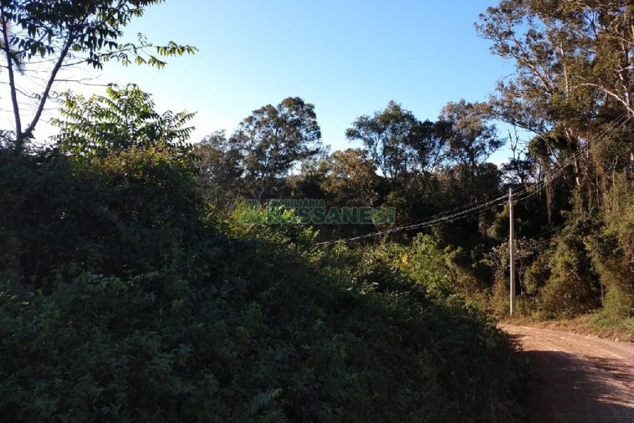 Terreno com 9483m², no bairro São Caetano em Caxias do Sul para Comprar