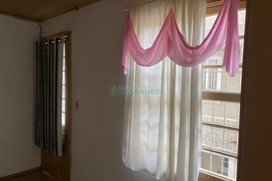 Casa com 100m², 2 dormitórios, no bairro Rio Branco em Caxias do Sul para Alugar