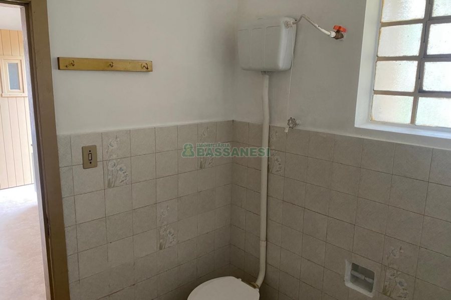 Casa com 100m², 2 dormitórios, no bairro Rio Branco em Caxias do Sul para Alugar