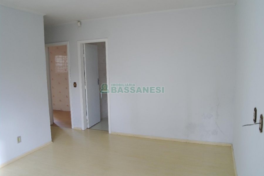 Casa com 140m², 4 dormitórios, 2 vagas, no bairro São Pelegrino em Caxias do Sul para Comprar