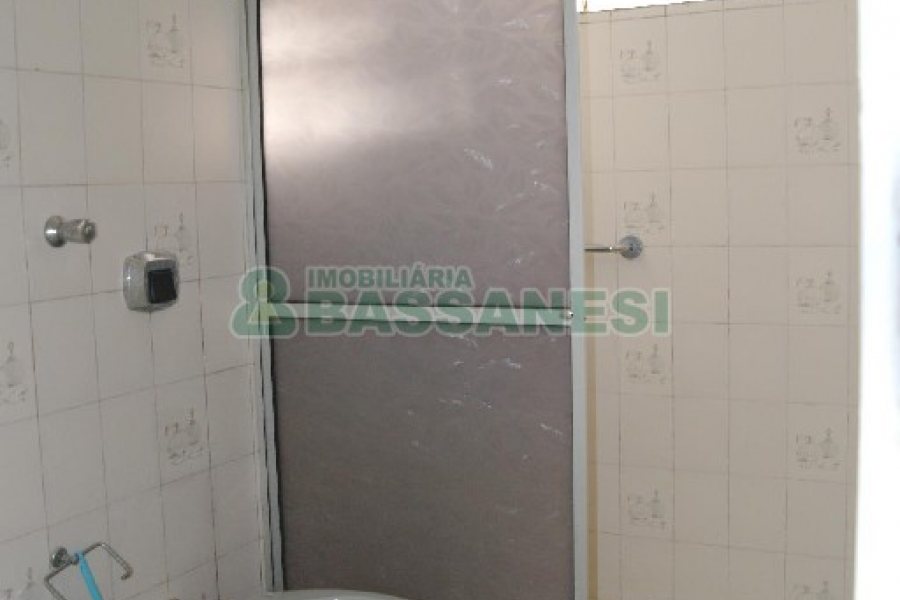 Casa com 140m², 4 dormitórios, 2 vagas, no bairro São Pelegrino em Caxias do Sul para Comprar