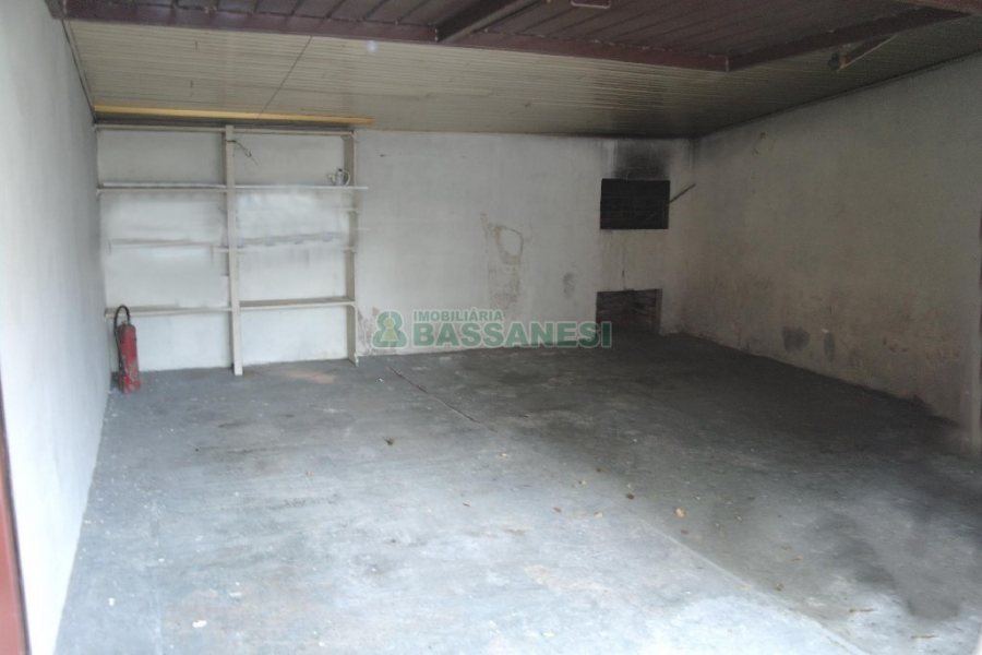 Casa com 140m², 4 dormitórios, 2 vagas, no bairro São Pelegrino em Caxias do Sul para Comprar