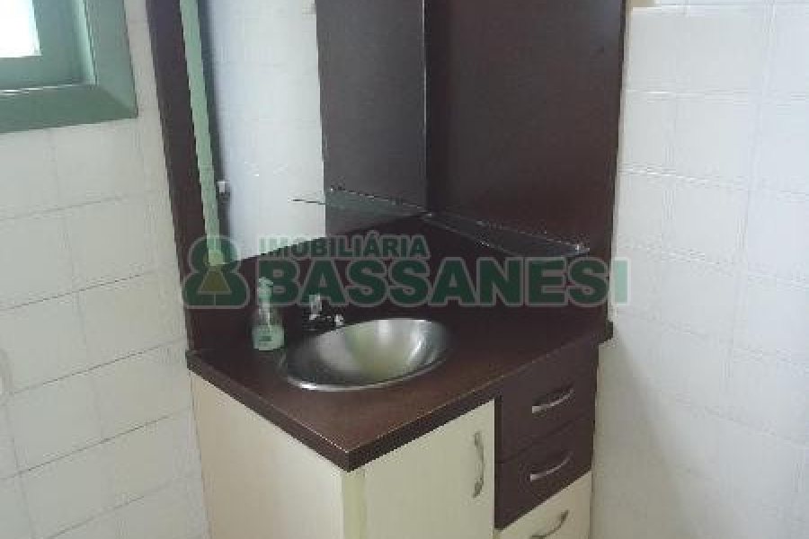 Sala com 54m², no bairro Centro em Caxias do Sul para Alugar