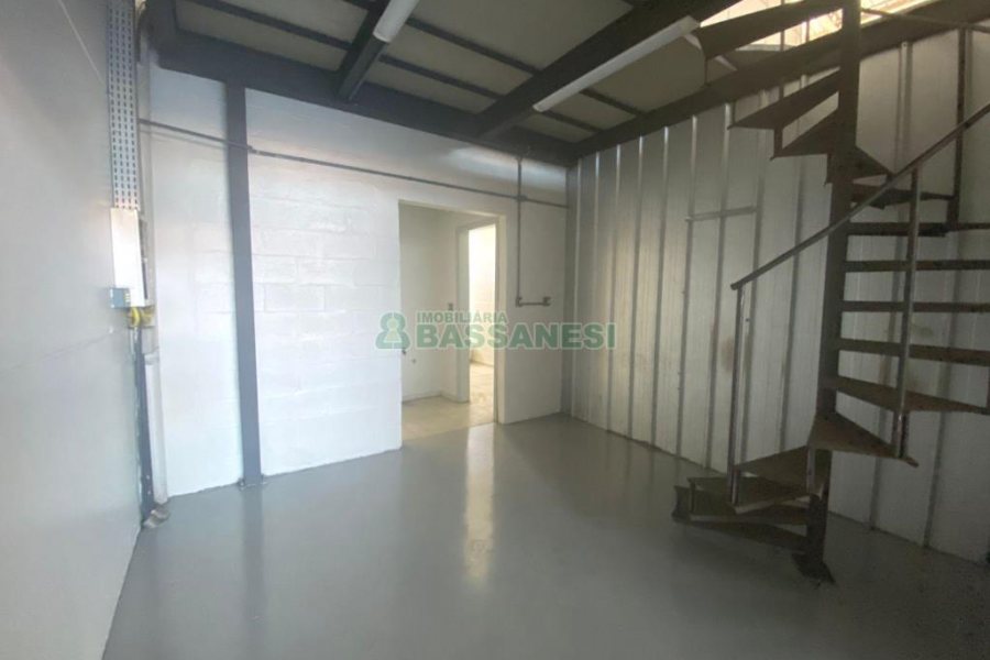 Pavilhão com 600m², no bairro Bela Vista em Caxias do Sul para Alugar