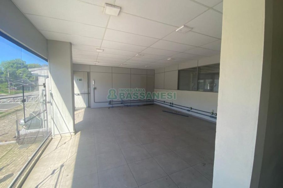Pavilhão com 600m², no bairro Bela Vista em Caxias do Sul para Alugar