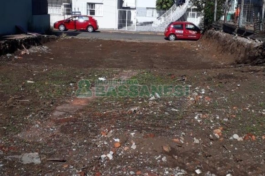 Terreno com 319m², no bairro Pio X em Caxias do Sul para Alugar