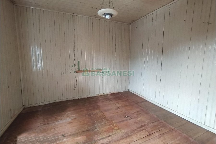 Casa com 106m², 3 dormitórios, 3 vagas, no bairro Sagrada Família em Caxias do Sul para Comprar