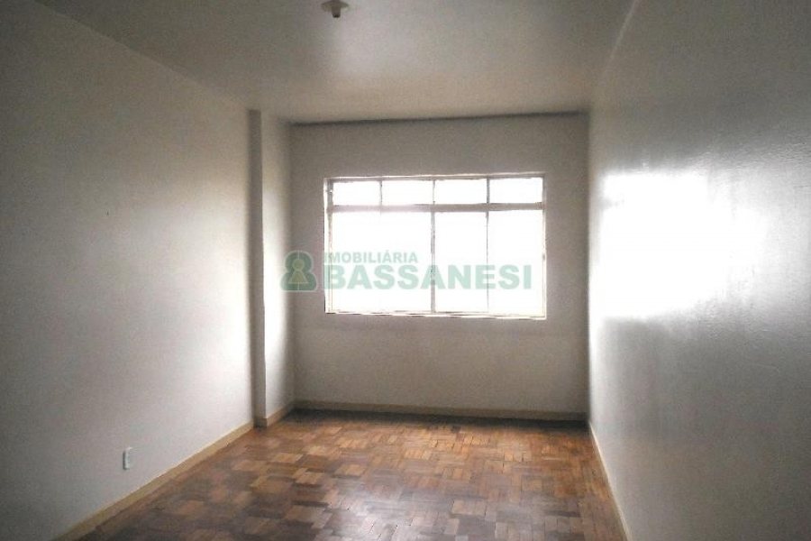 Apartamento com 106m², 3 dormitórios, no bairro São Pelegrino em Caxias do Sul para Comprar