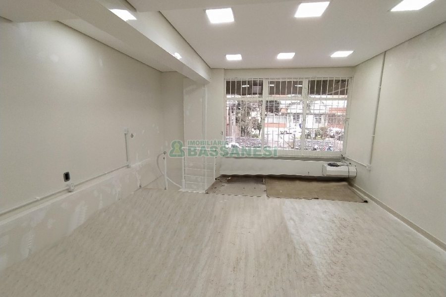 Loja com 28m², no bairro Centro em Caxias do Sul para Alugar