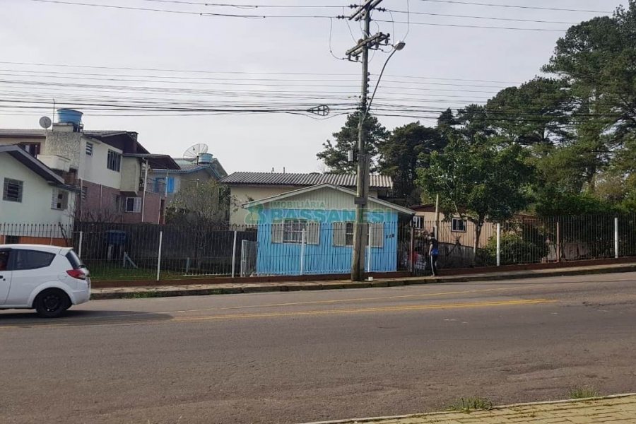 Casa, 3 dormitórios, 3 vagas, no bairro Fatima em Caxias do Sul para Comprar