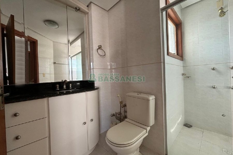 Apto Mobiliado com 184m², 3 dormitórios, 2 vagas, no bairro São Pelegrino em Caxias do Sul para Alugar