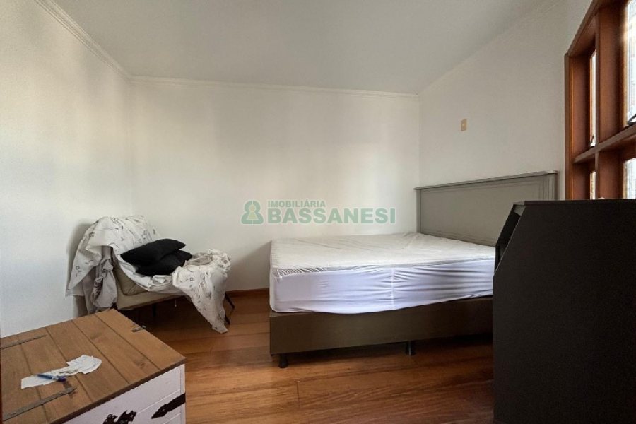 Apto Mobiliado com 184m², 3 dormitórios, 2 vagas, no bairro São Pelegrino em Caxias do Sul para Alugar