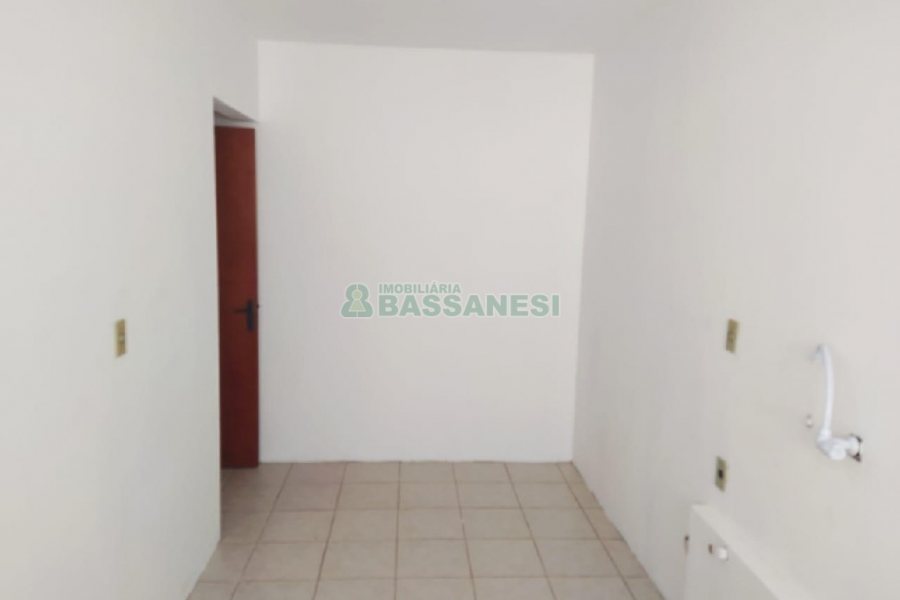Apartamento com 95m², 2 dormitórios, 1 vaga, no bairro Lourdes em Caxias do Sul para Alugar