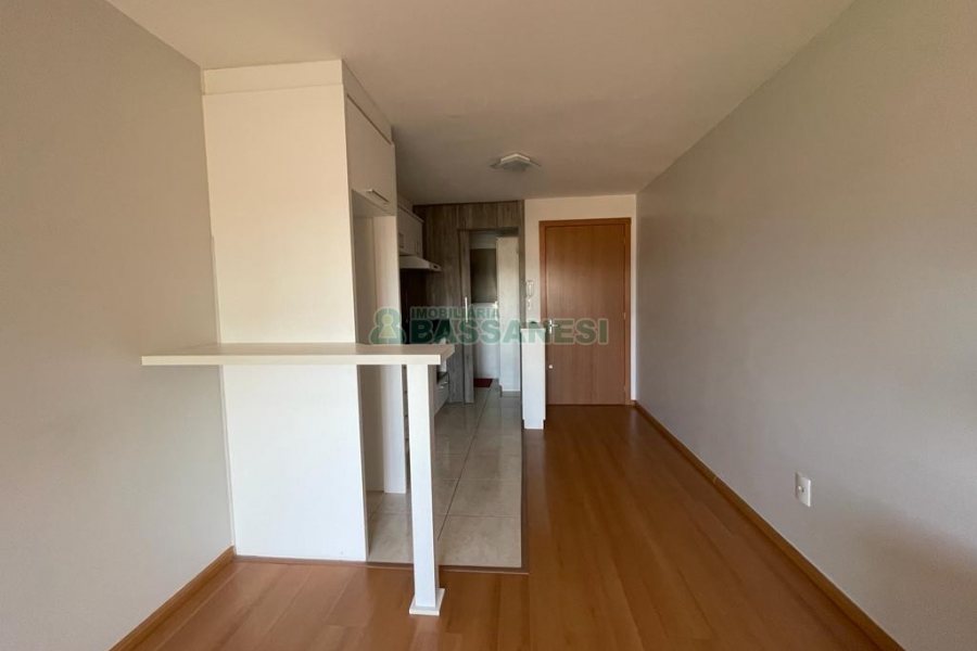 Apartamento com 52m², 2 dormitórios, 1 vaga, no bairro Desvio Rizzo em Caxias do Sul para Alugar