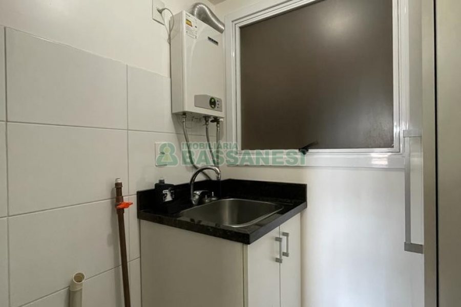 Apartamento com 52m², 2 dormitórios, 1 vaga, no bairro Desvio Rizzo em Caxias do Sul para Alugar