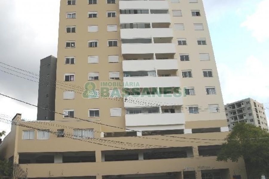 Apartamento com 52m², 2 dormitórios, 1 vaga, no bairro Desvio Rizzo em Caxias do Sul para Alugar