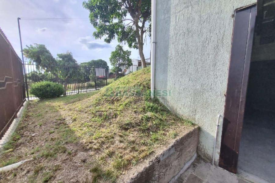 Casa com 130m², 3 dormitórios, 2 vagas, no bairro Santa Lúcia em Caxias do Sul para Alugar