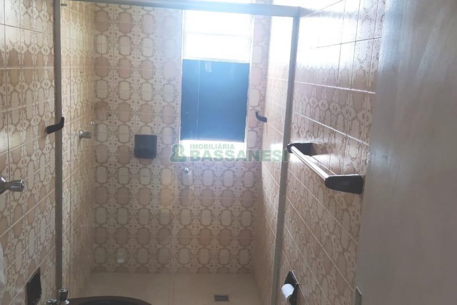Apto Mobiliado com 70m², 1 dormitório, 1 vaga, no bairro Centro em Caxias do Sul para Alugar