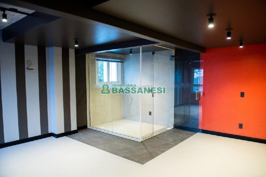 Apto Mobiliado com 45m², 1 dormitório, 1 vaga, no bairro Lourdes em Caxias do Sul para Alugar