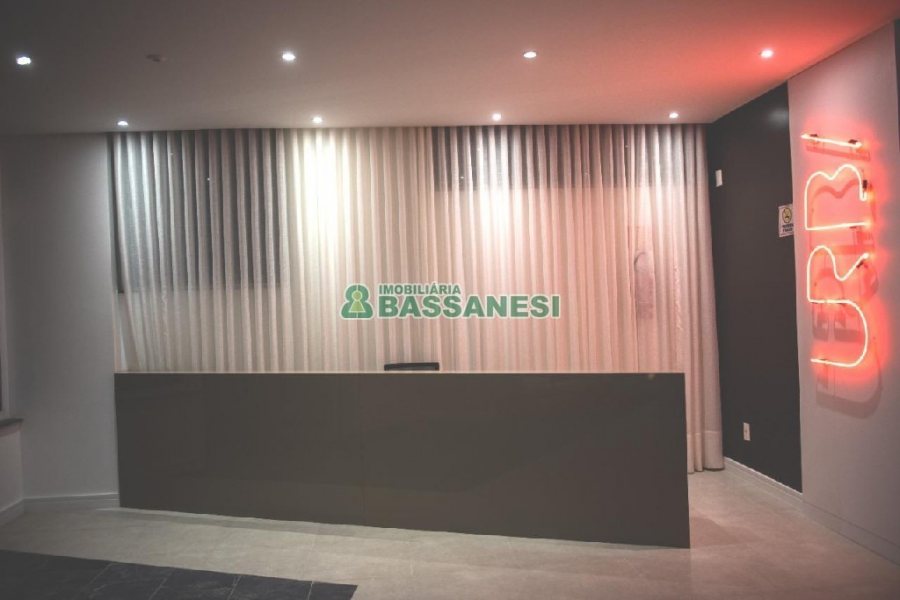 Apto Mobiliado com 45m², 1 dormitório, 1 vaga, no bairro Lourdes em Caxias do Sul para Alugar