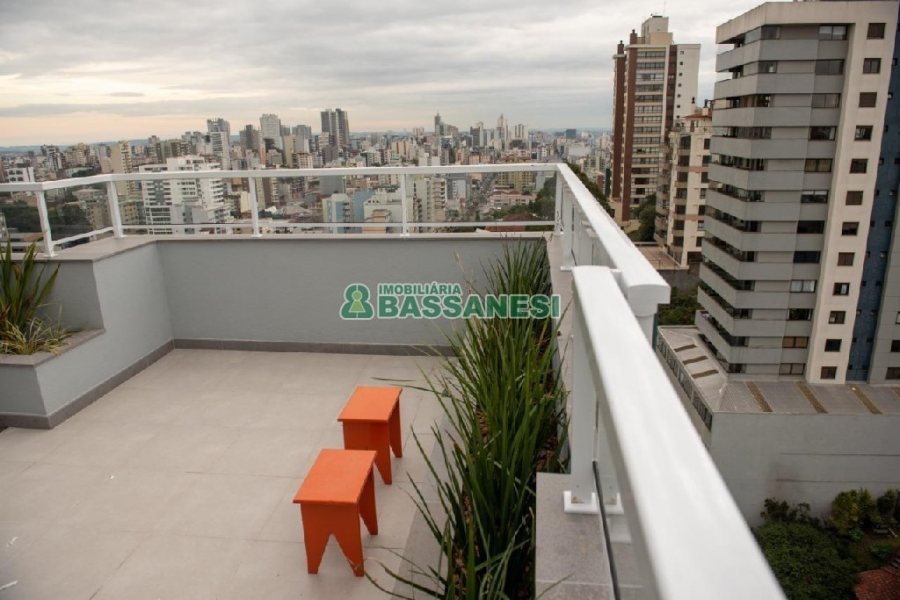 Apto Mobiliado com 45m², 1 dormitório, 1 vaga, no bairro Lourdes em Caxias do Sul para Alugar