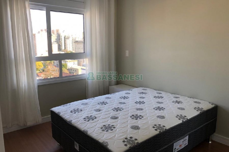 Apto Mobiliado com 45m², 1 dormitório, 1 vaga, no bairro Lourdes em Caxias do Sul para Alugar