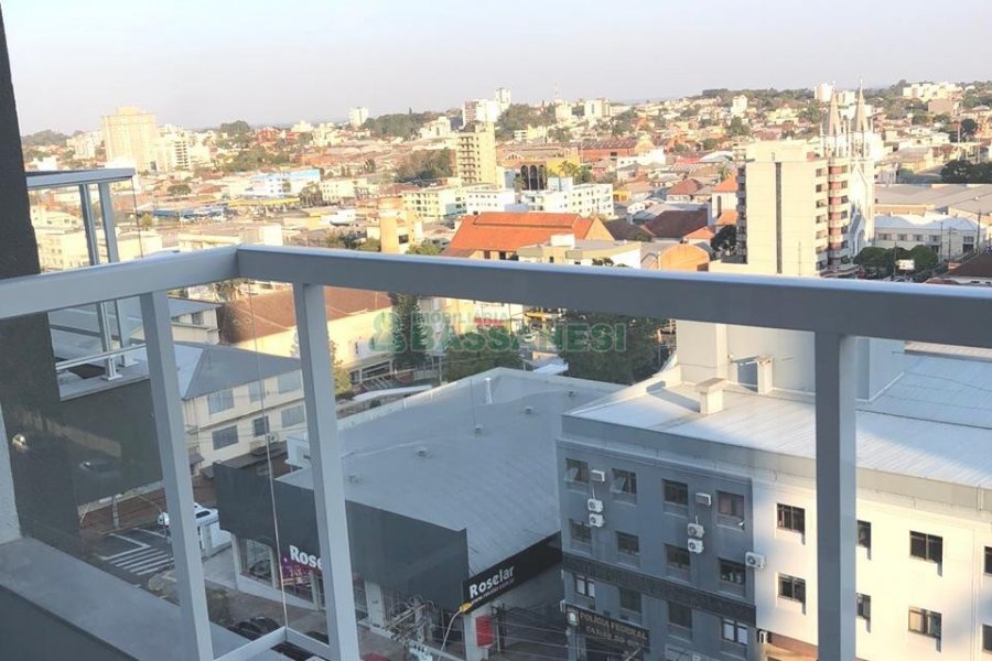 Apto Mobiliado com 45m², 1 dormitório, 1 vaga, no bairro Lourdes em Caxias do Sul para Alugar
