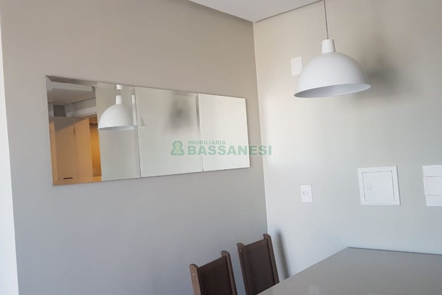 Apto Mobiliado com 45m², 1 dormitório, 1 vaga, no bairro Lourdes em Caxias do Sul para Alugar