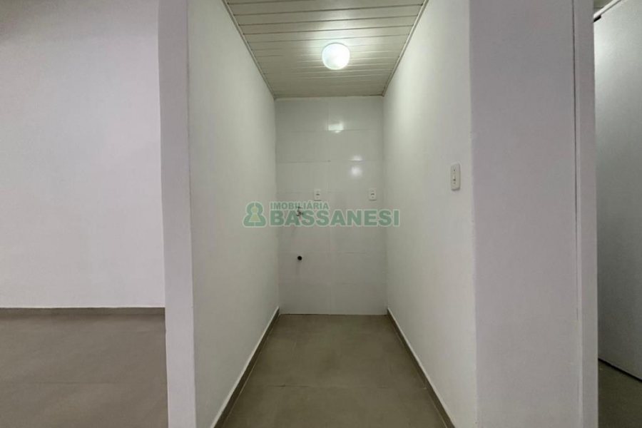 Loja com 127m², 1 vaga, no bairro São Pelegrino em Caxias do Sul para Alugar