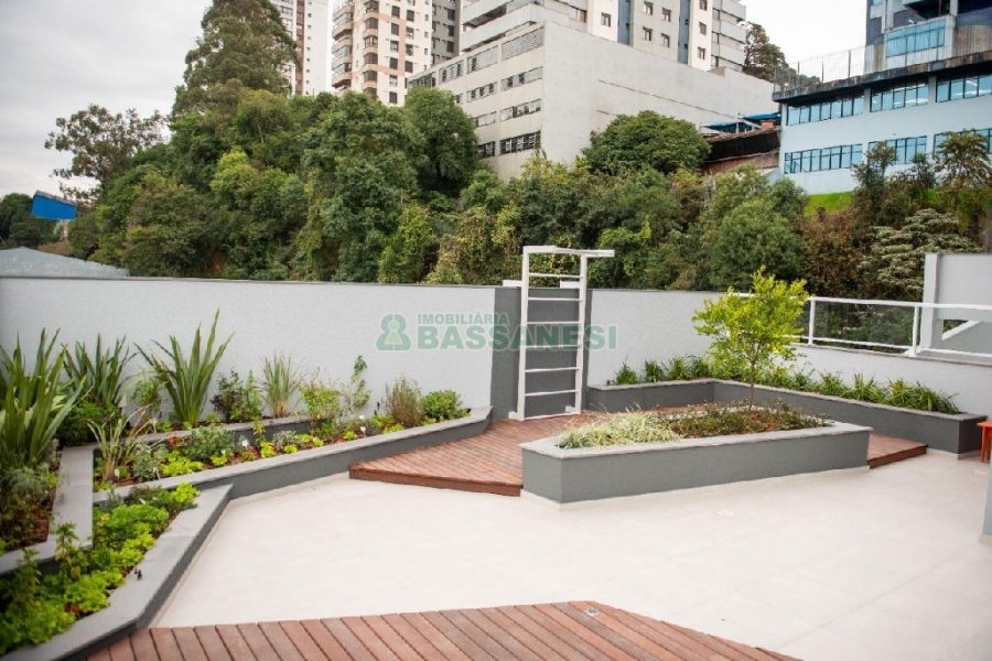 Apartamento com 41m², 1 dormitório, 1 vaga, no bairro Lourdes em Caxias do Sul para Comprar