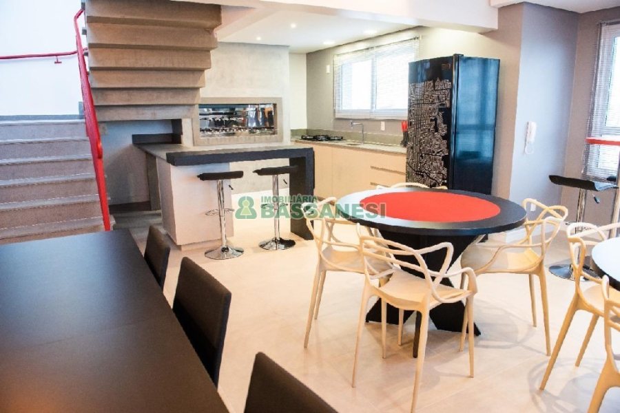 Apto Mobiliado com 40m², 1 dormitório, 1 vaga, no bairro Centro em Caxias do Sul para Comprar