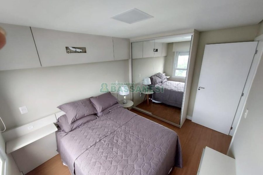 Apto Mobiliado com 40m², 1 dormitório, 1 vaga, no bairro Lourdes em Caxias do Sul para Comprar