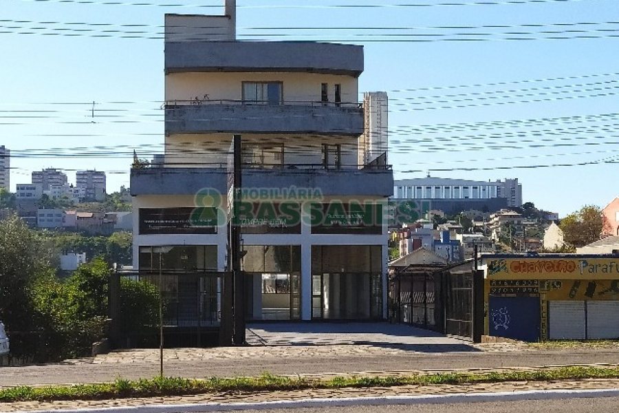 Loja com 564m², 1 vaga, no bairro Cristo Redentor em Caxias do Sul para Alugar