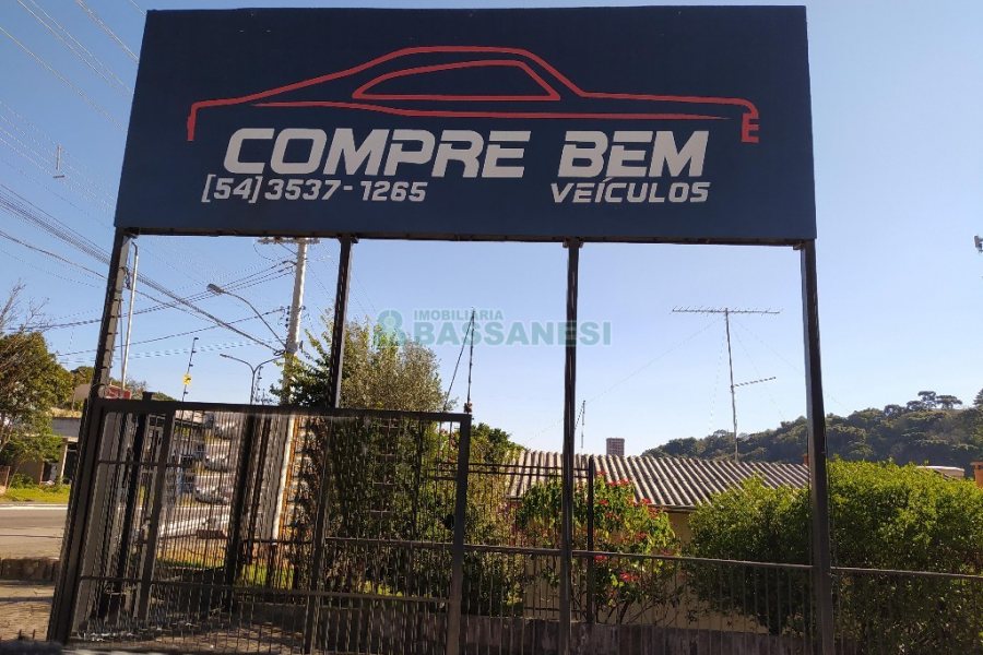 Loja com 564m², 1 vaga, no bairro Cristo Redentor em Caxias do Sul para Alugar