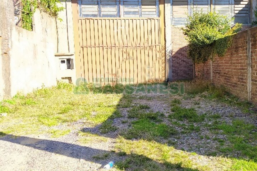 Loja com 564m², 1 vaga, no bairro Cristo Redentor em Caxias do Sul para Alugar