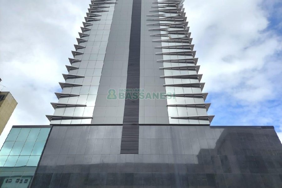 Sala com 53m², 1 vaga, no bairro Centro em Caxias do Sul para Comprar