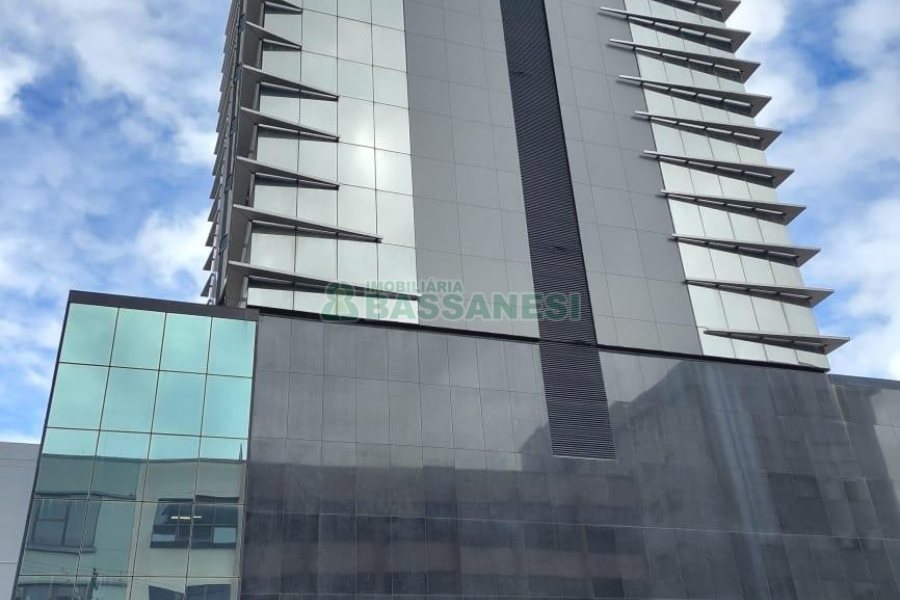 Sala com 53m², 1 vaga, no bairro Centro em Caxias do Sul para Comprar