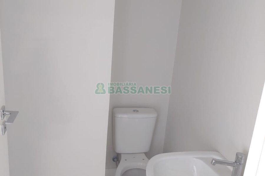 Sala com 53m², 1 vaga, no bairro Centro em Caxias do Sul para Comprar