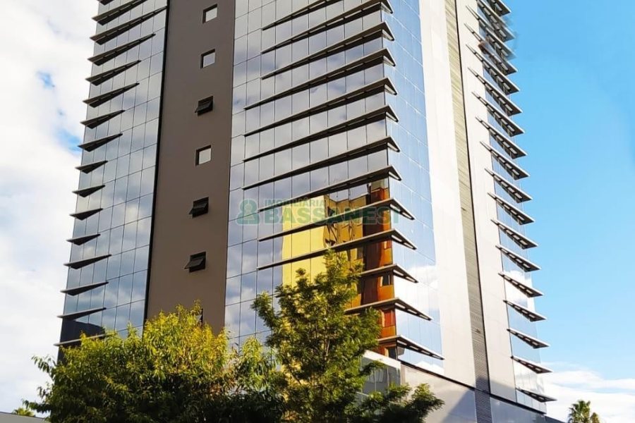 Sala com 53m², 1 vaga, no bairro Centro em Caxias do Sul para Comprar