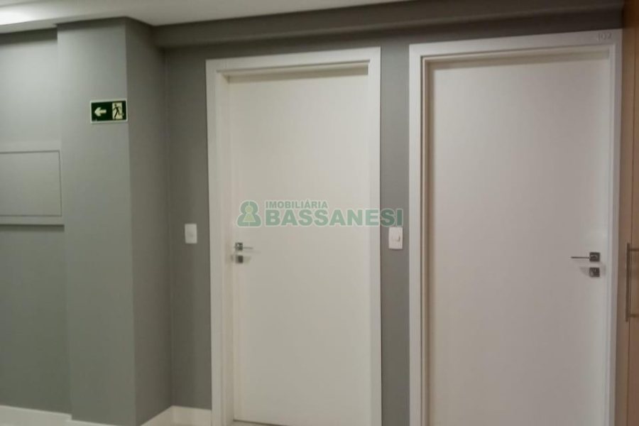 Sala com 53m², 1 vaga, no bairro Centro em Caxias do Sul para Comprar
