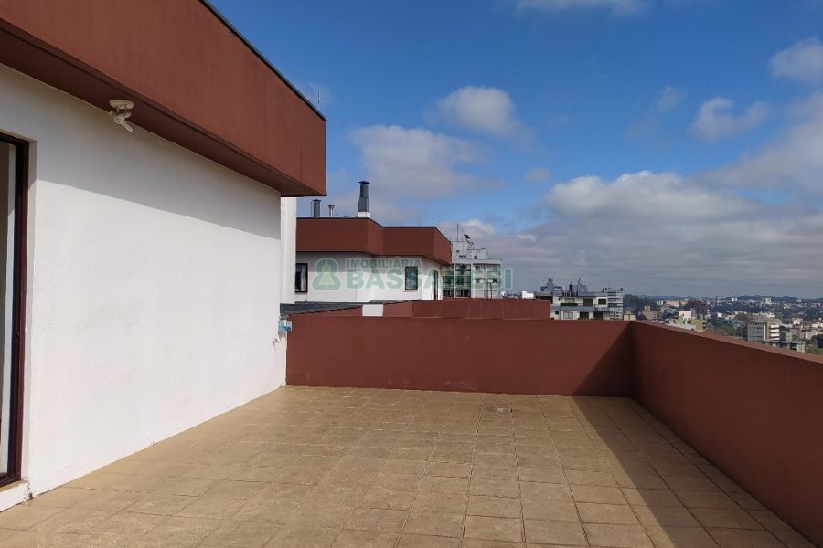 Apartamento com 189m², 3 dormitórios, 2 vagas, no bairro Centro em Caxias do Sul para Comprar