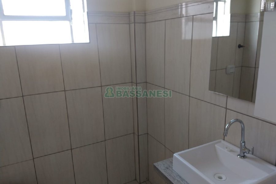 Sala com 41m², no bairro Centro em Caxias do Sul para Comprar