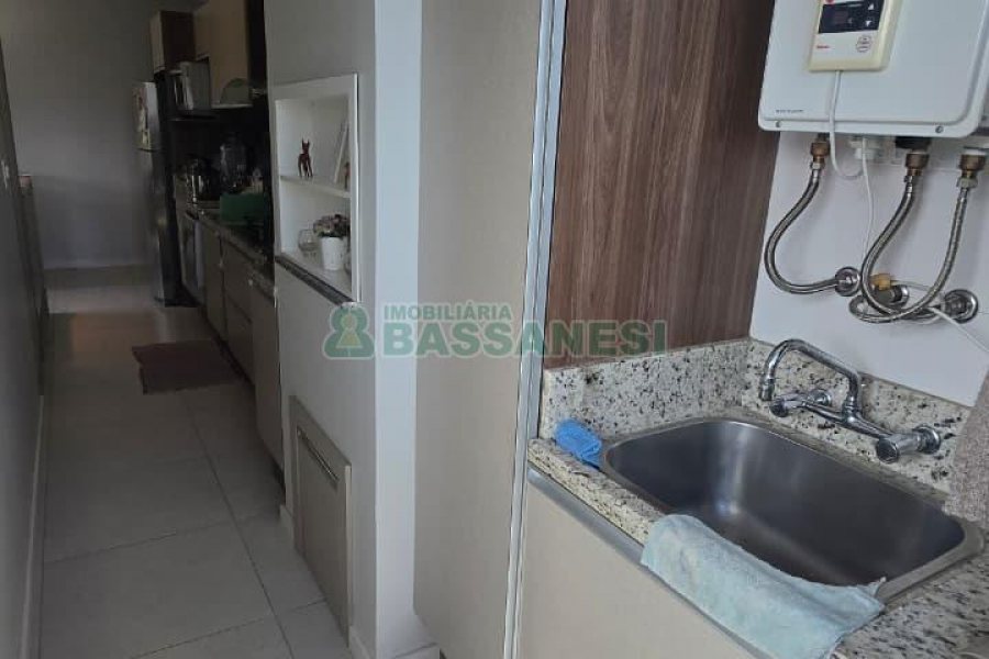 Apartamento com 55m², 1 dormitório, 1 vaga, no bairro Centro em Caxias do Sul para Comprar