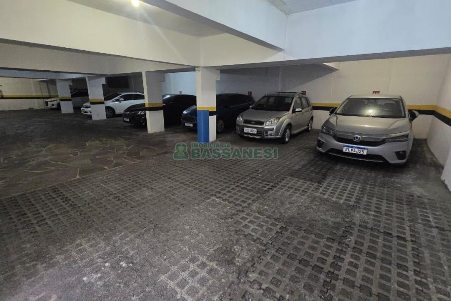 Apartamento com 55m², 1 dormitório, 1 vaga, no bairro Centro em Caxias do Sul para Comprar
