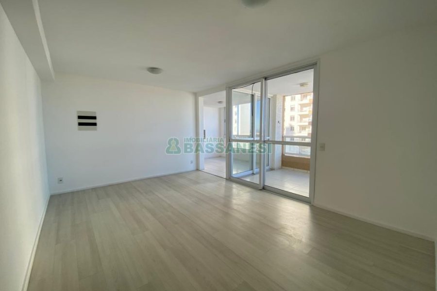 Apartamento com 110m², 3 dormitórios, 2 vagas, no bairro Cristo Redentor em Caxias do Sul para Alugar ou Comprar