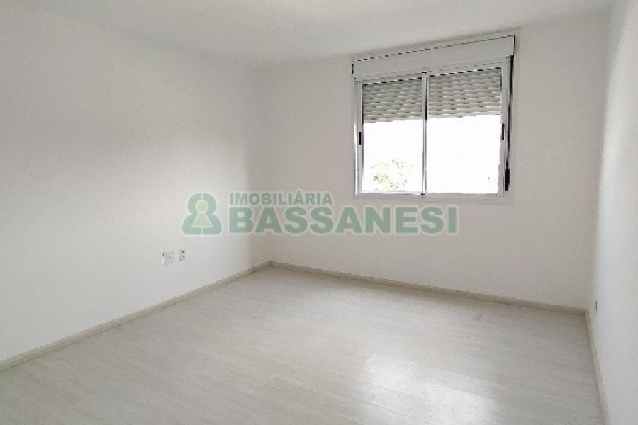 Apartamento com 110m², 3 dormitórios, 2 vagas, no bairro Cristo Redentor em Caxias do Sul para Alugar
