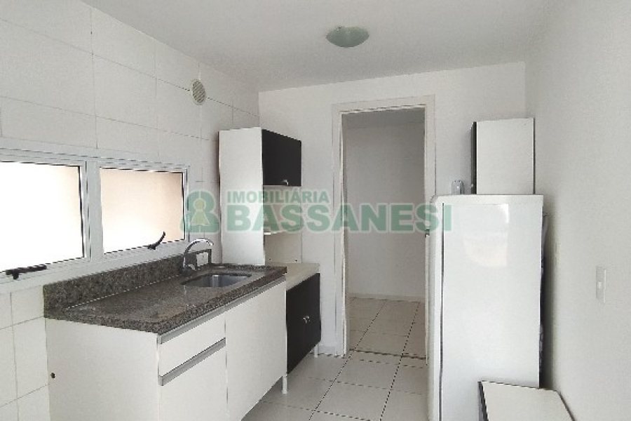 Apartamento com 110m², 3 dormitórios, 2 vagas, no bairro Cristo Redentor em Caxias do Sul para Alugar