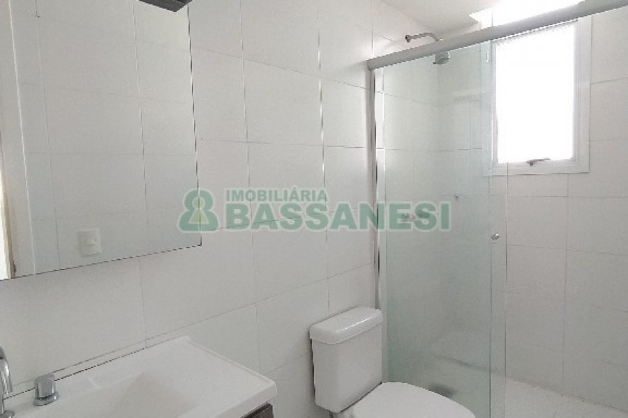 Apartamento com 110m², 3 dormitórios, 2 vagas, no bairro Cristo Redentor em Caxias do Sul para Alugar